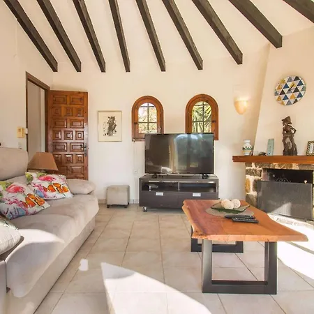 Tran - Plusholidays Willa Calpe